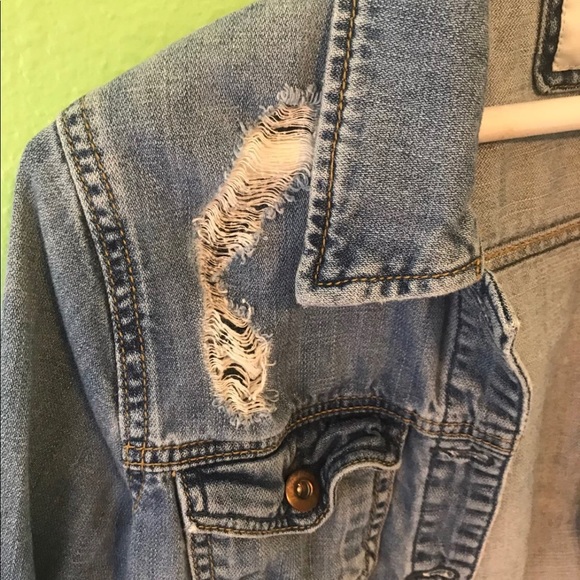 SOLD Jean jacket - Picture 2 of 7